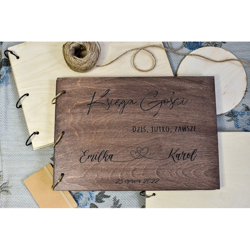 Księga gości do fotobudki – personalizowana pamiątka z imprezy