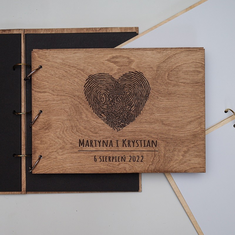 Rustykalna księga gości ze sklejki brzozowej – personalizowana pamiątka weselna