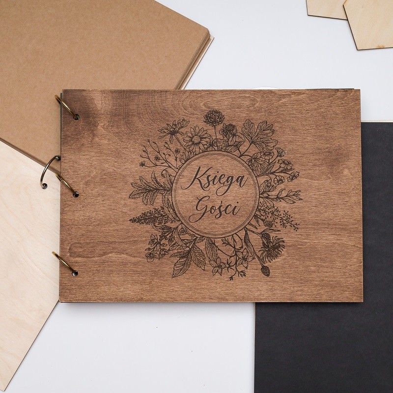 Rustykalna księga gości ze sklejki brzozowej – personalizowana pamiątka weselna